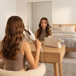 Peignes démêlants : le geste douceur pour apaiser vos cheveux